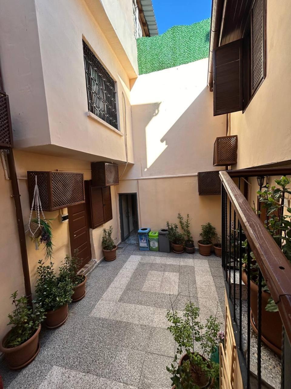 Sirvani Konagi Gaziantep Luaran gambar